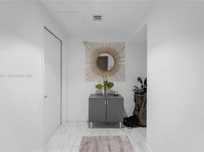 460 NE 28th St 3002, Miami FL 33137