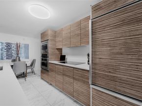 460 NE 28th St 3002, Miami FL 33137