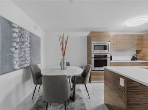 460 NE 28th St 3002, Miami FL 33137