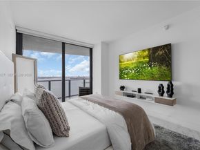 460 NE 28th St 3002, Miami FL 33137