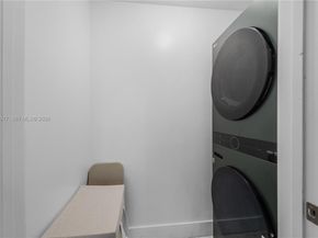 460 NE 28th St 3002, Miami FL 33137