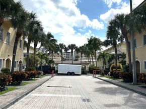 2028 NE 167th St 3155, North Miami Beach FL 33162
