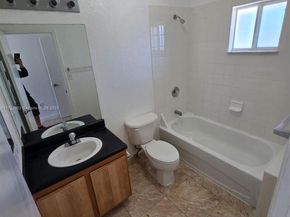 2028 NE 167th St 3155, North Miami Beach FL 33162