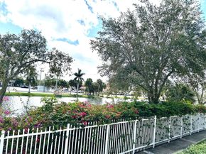 2028 NE 167th St 3155, North Miami Beach FL 33162