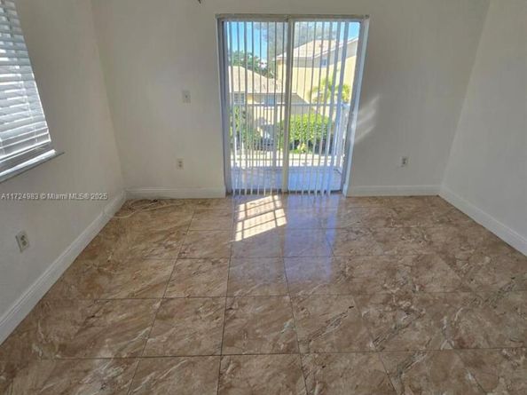 2028 NE 167th St 3155, North Miami Beach FL 33162