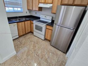 2028 NE 167th St 3155, North Miami Beach FL 33162