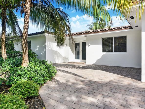 20701 NE 21st Ct, Miami FL 33179