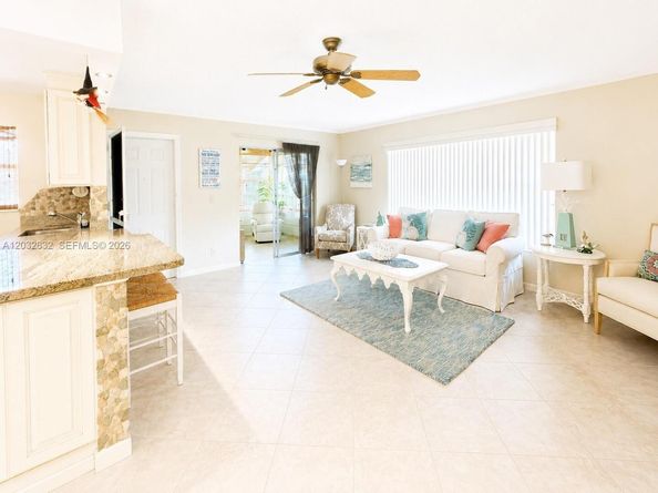 1042 North Dr A, Delray Beach FL 33445