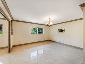 6100 Paradise Point Dr 6100, Palmetto Bay FL 33157