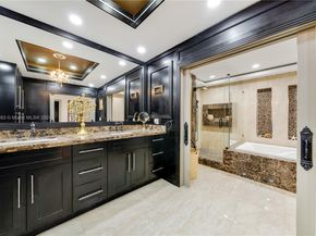 6100 Paradise Point Dr 6100, Palmetto Bay FL 33157