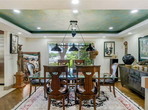 6100 Paradise Point Dr 6100, Palmetto Bay FL 33157