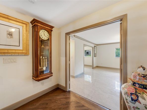 6100 Paradise Point Dr 6100, Palmetto Bay FL 33157