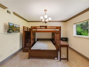 6100 Paradise Point Dr 6100, Palmetto Bay FL 33157