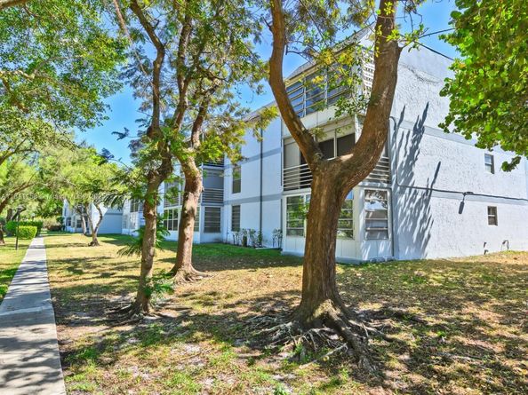 8401 Lagos De Campo Blvd 210V, Tamarac FL 33321