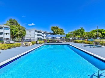 8401 Lagos De Campo Blvd