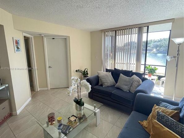 8335 SW 152nd Ave B106, Miami FL 33193