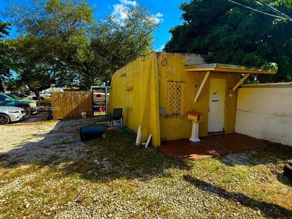 1340 Peri St, Opa-Locka FL 33054