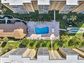 610 NE 12th Ave 203, Hallandale Beach FL 33009