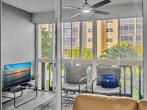 610 NE 12th Ave 203, Hallandale Beach FL 33009