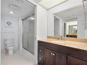 1301 SW 142nd Ave 203H, Pembroke Pines FL 33027