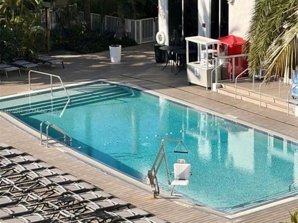 2602 E Hallandale Beach Blvd R2709, Hallandale Beach FL 33009