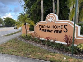 17720 NW 73rd Ave 105, Hialeah FL 33015