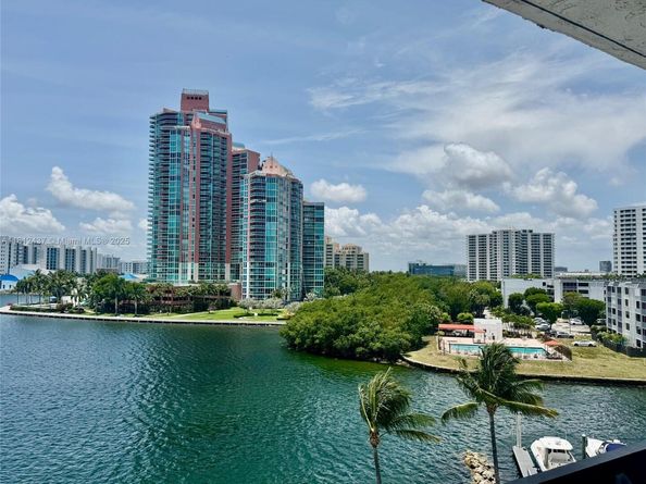 3530 Mystic Pointe Dr 601, Aventura FL 33180