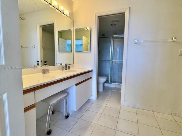 3530 Mystic Pointe Dr 601, Aventura FL 33180