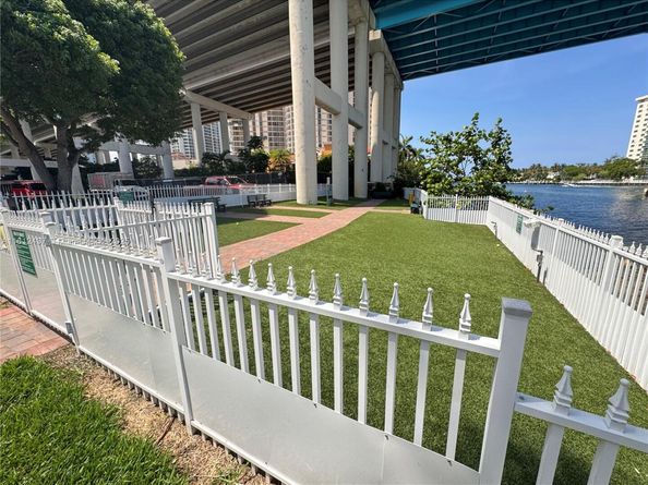 3530 Mystic Pointe Dr 601, Aventura FL 33180
