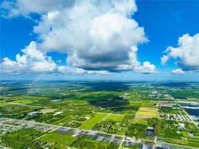 12922 SW 221st St, Miami FL 33170