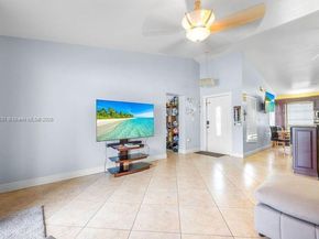 550 Auburn Way, Davie FL 33325