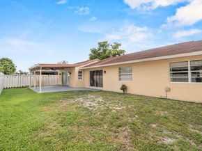 550 Auburn Way, Davie FL 33325