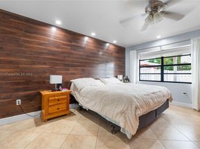 550 Auburn Way, Davie FL 33325