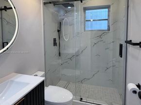 160 SW 30th Ave 109A, Miami FL 33135