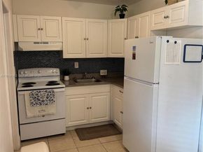 2227 NW 9th Ct, Fort Lauderdale FL 33311