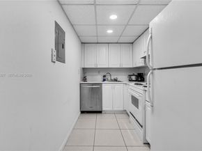 17530 NW 68th Ave C2003, Hialeah FL 33015