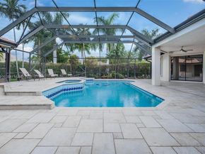 392 Coconut Cir, Weston FL 33326
