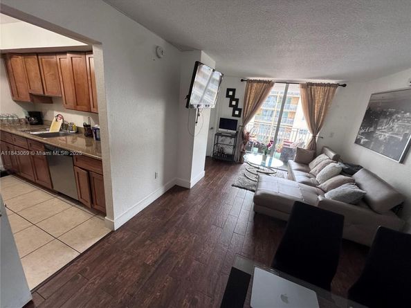 219 NW 12th Ave 707, Miami FL 33128