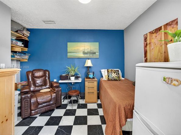 10015 SW 166th St, Miami FL 33157