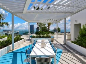 45 SW 9th St 1806, Miami FL 33130