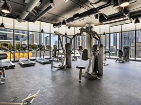 45 SW 9th St 1806, Miami FL 33130