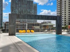 45 SW 9th St 1806, Miami FL 33130