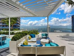 45 SW 9th St 1806, Miami FL 33130