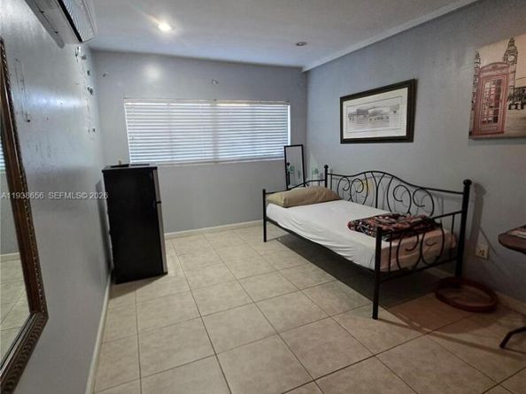 510 Lee Dr, Miami Springs FL 33166