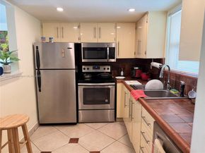 9365 Fontainebleau, Miami FL 33172