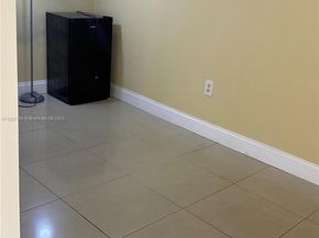 9365 Fontainebleau, Miami FL 33172