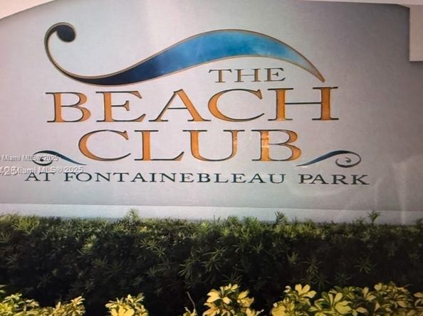 9365 Fontainebleau, Miami FL 33172