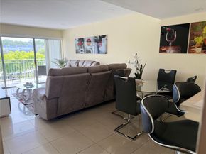 9365 Fontainebleau, Miami FL 33172
