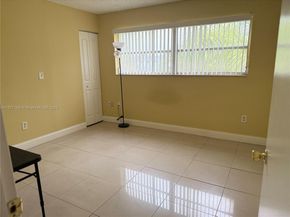 9365 Fontainebleau, Miami FL 33172