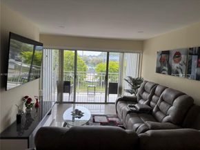 9365 Fontainebleau, Miami FL 33172